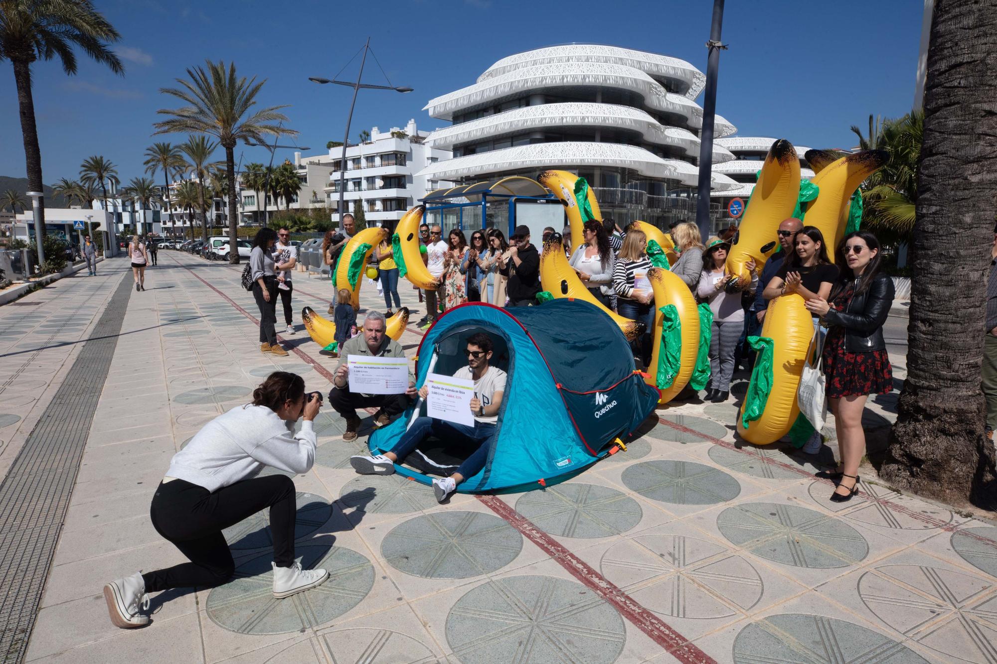 Todas las imágenes de la manifestación de funcionarios en Ibiza