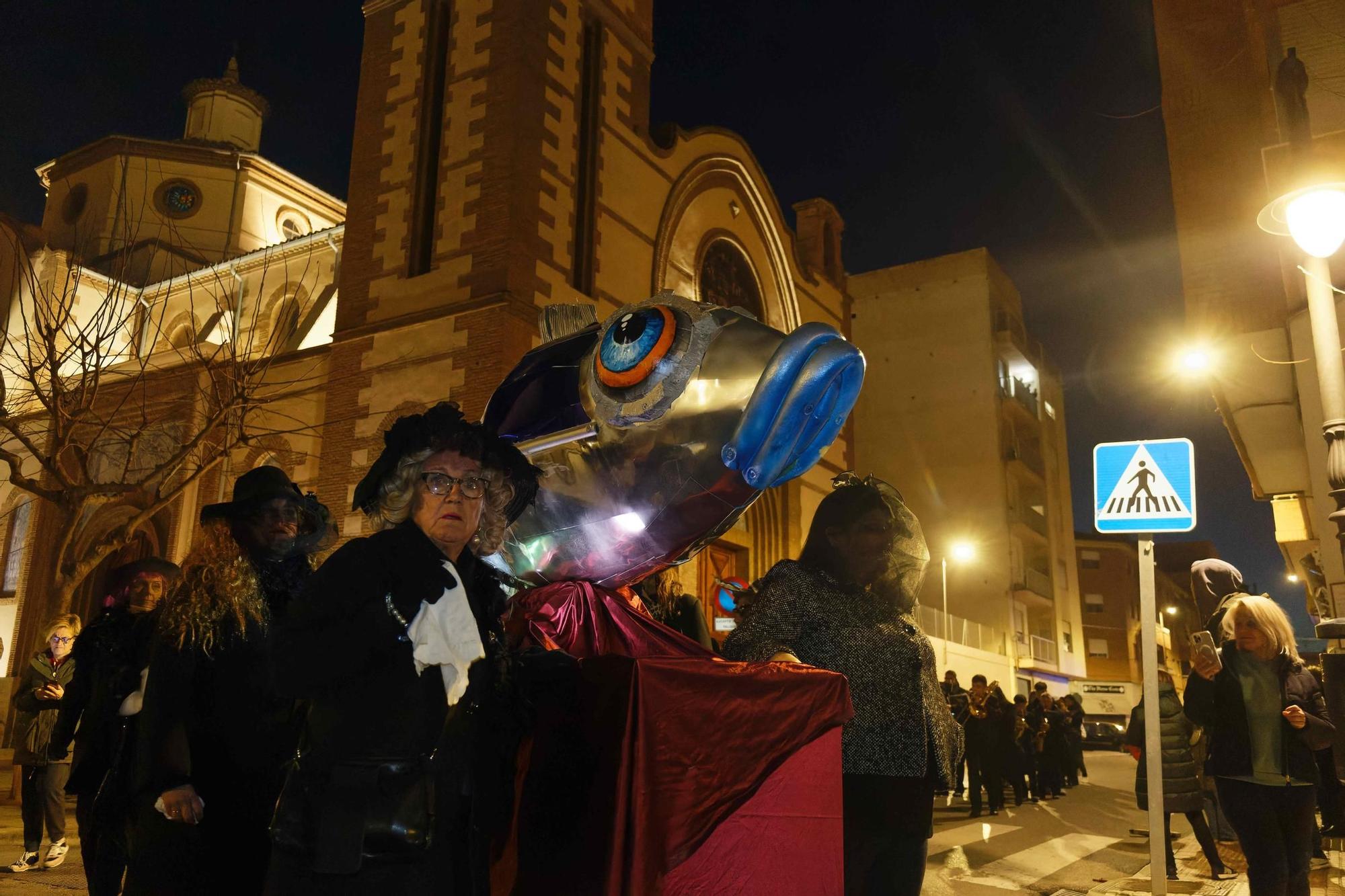 El Grau se despide del Carnaval con el Entierro de la Sardina