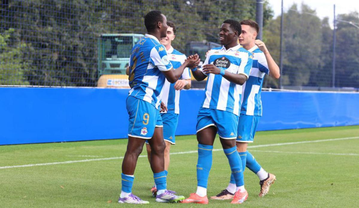 Bil, Mané, Kike y Nájera celebran un gol. |  Iago López / Roller Agencia
