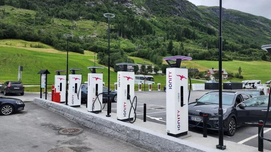 El 90% de los coches que vende Noruega ya son eléctricos: ¿Cómo lo hacen?