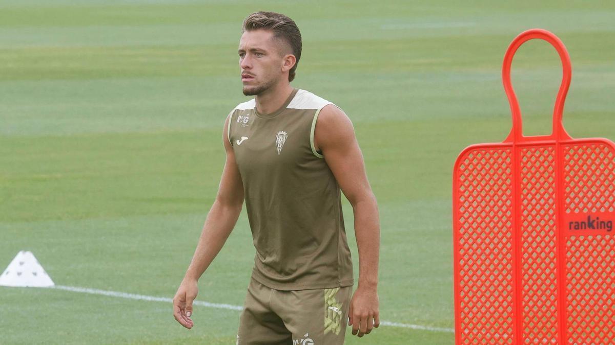 Isma Ruiz, en un entrenamiento del Córdoba CF.