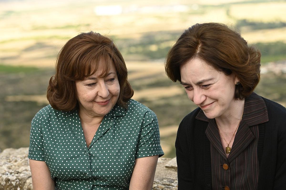 Carmen Machi y Rebeca Montero en la película 'La voz del sol'