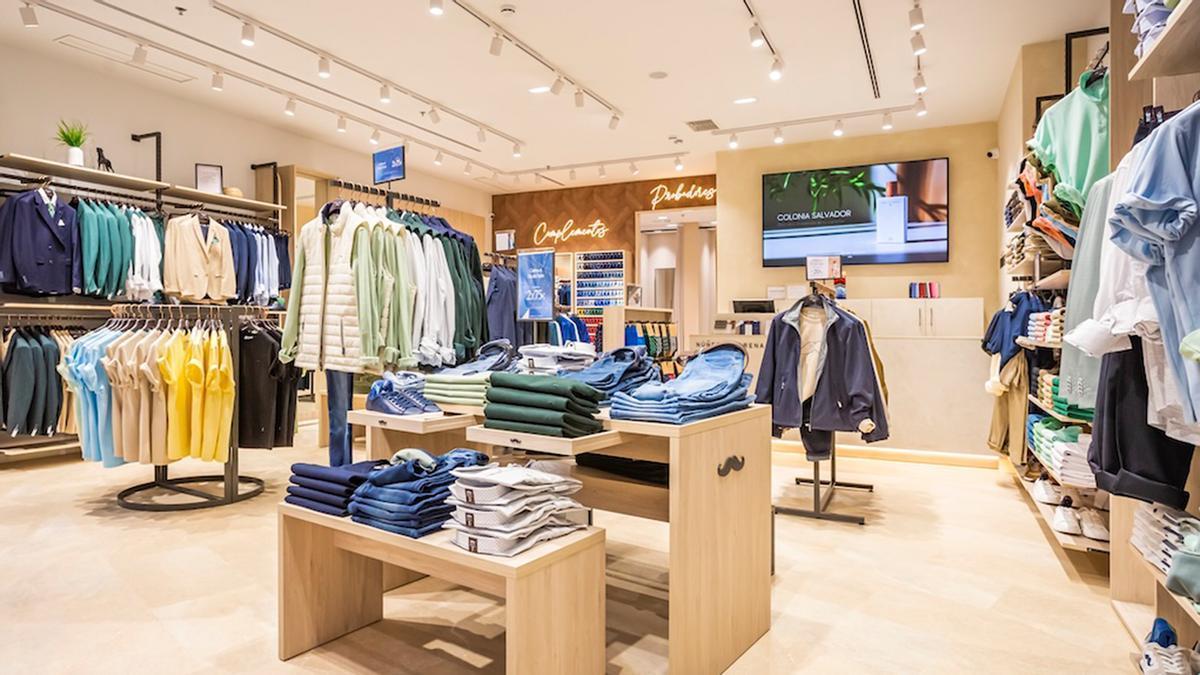 Aterriza en Asturias la nueva tienda de moda para hombre que va a tener colas kilométricas: moda elegante y casual, con colecciones de sport y sastrería que combinan las últimas tendencias