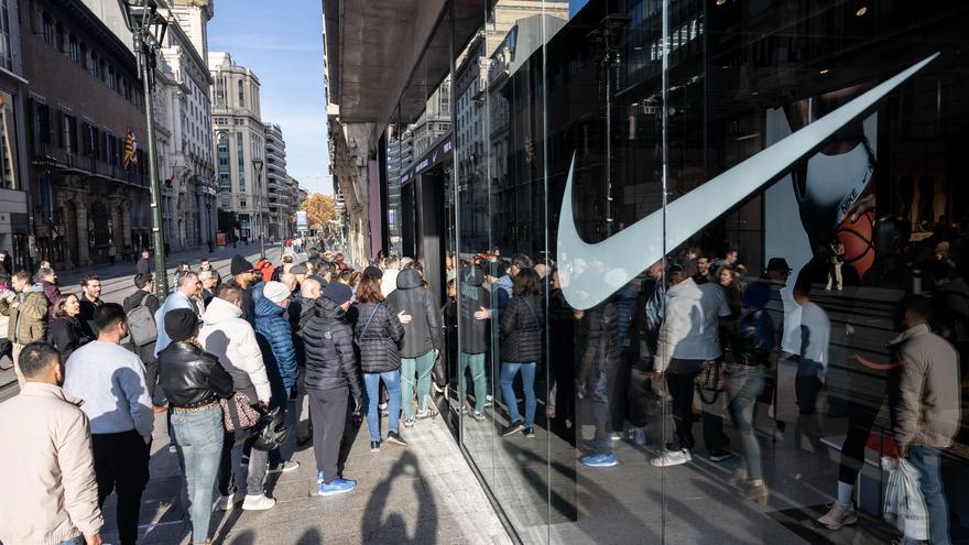 En imágenes | Así ha sido la inauguración de la nueva tienda Nike en el centro de Zaragoza