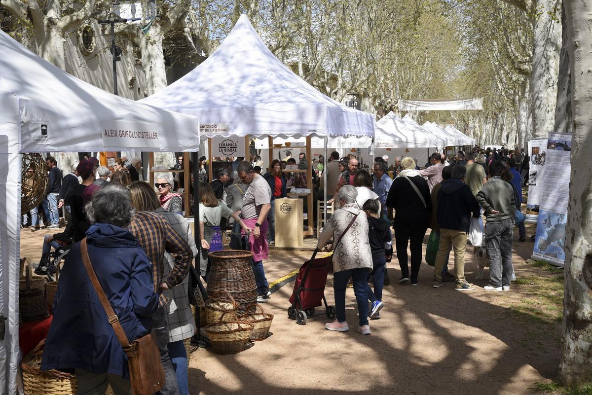 La Fira d'Artesania de la Bisbal, en una passada edició.