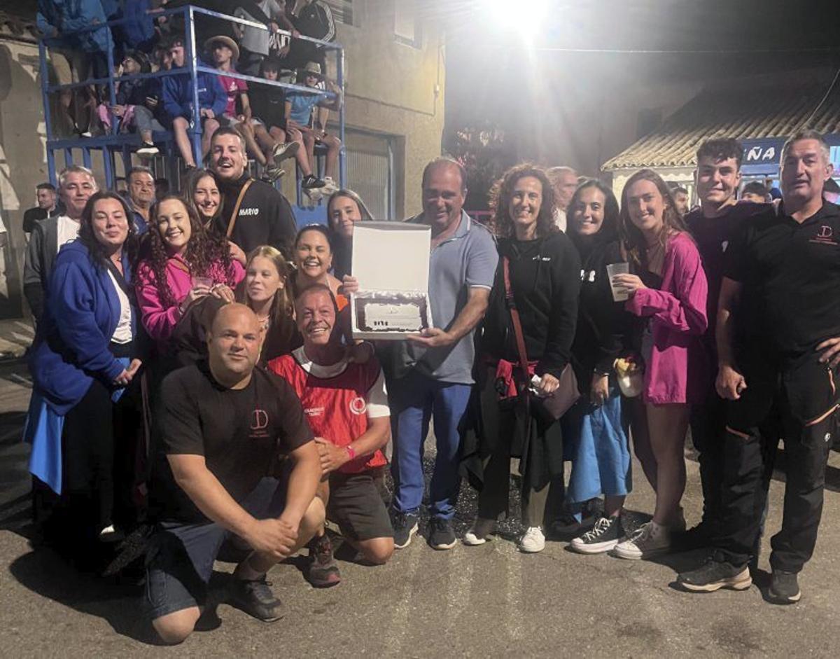 Homenaje a Enrique Domínguez por sus 15 años de dedicación.