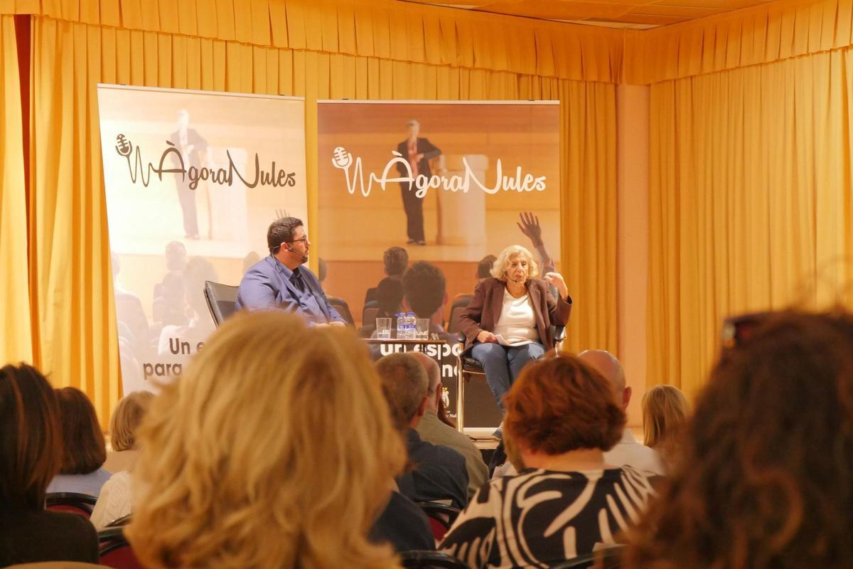 Manuela Carmena durante su intervención en Ágora Nules.