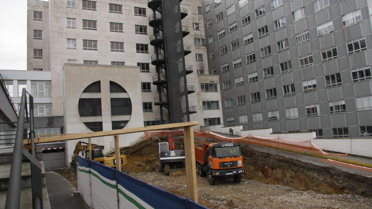 Excavaciones preparatorias para la ampliación del Hospital de Cabueñes.