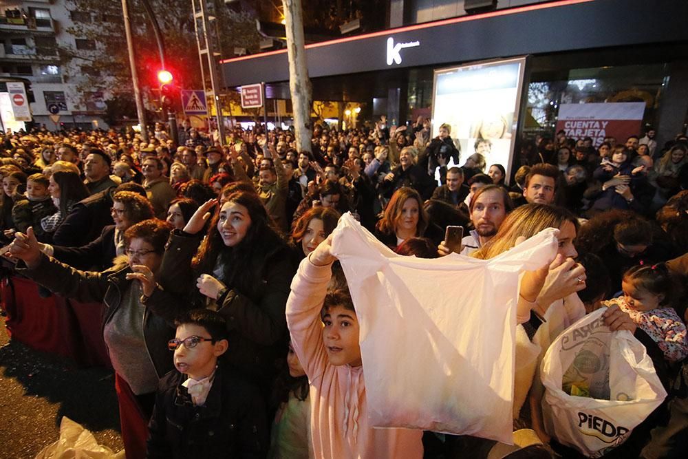 Los Reyes Magos recorren las calles de Córdoba