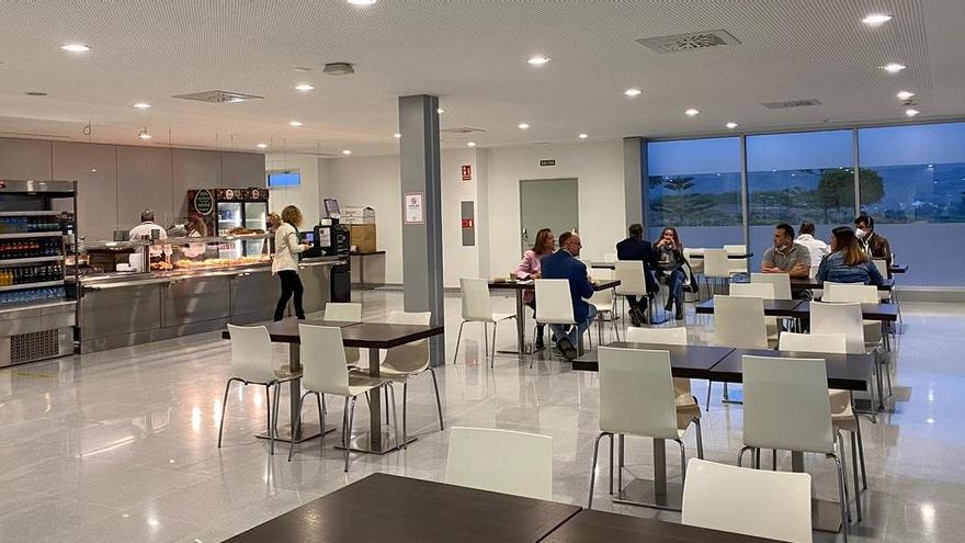 El Hospital Valle del Guadalhorce estrena servicio de cafetería - La  Opinión de Málaga