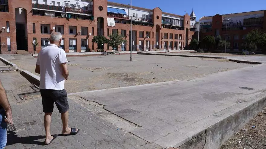 Vivir en Las Palmeras y Las Moreras: donde el verano es un castigo