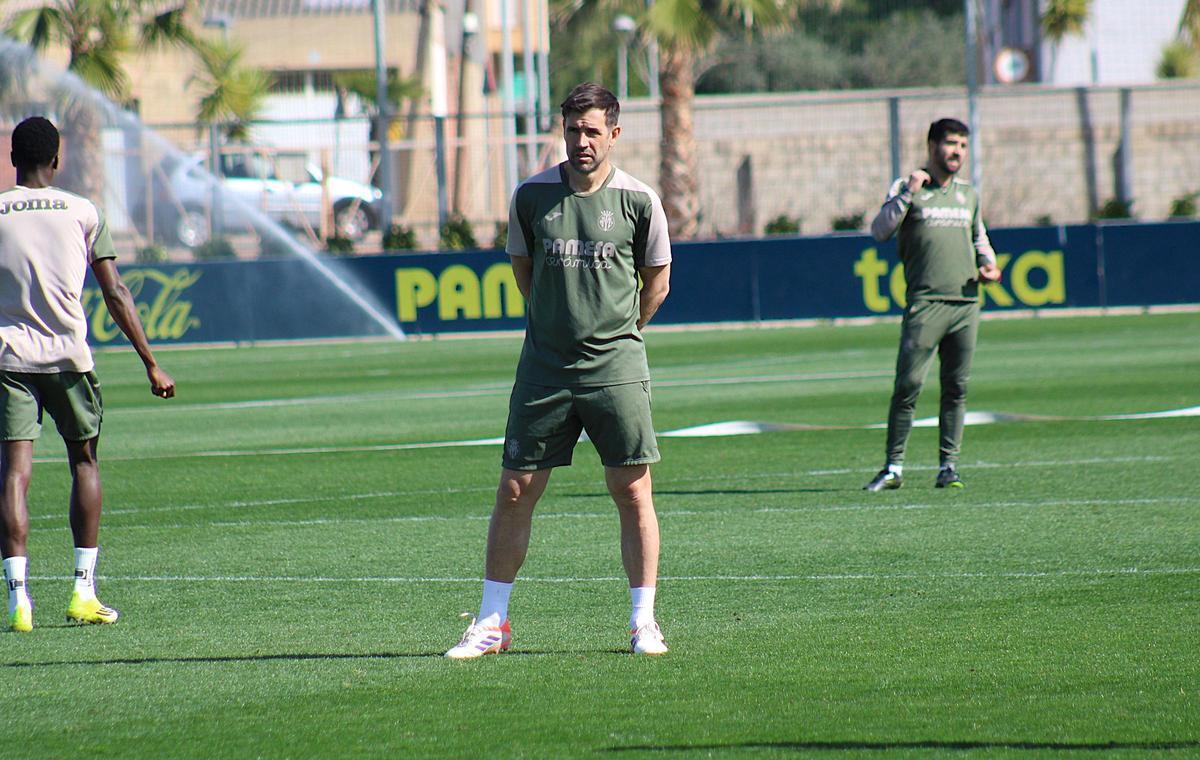 David Albelda, confía en que su equipo, al final, consigua disputar el 'play-off' de ascenso.