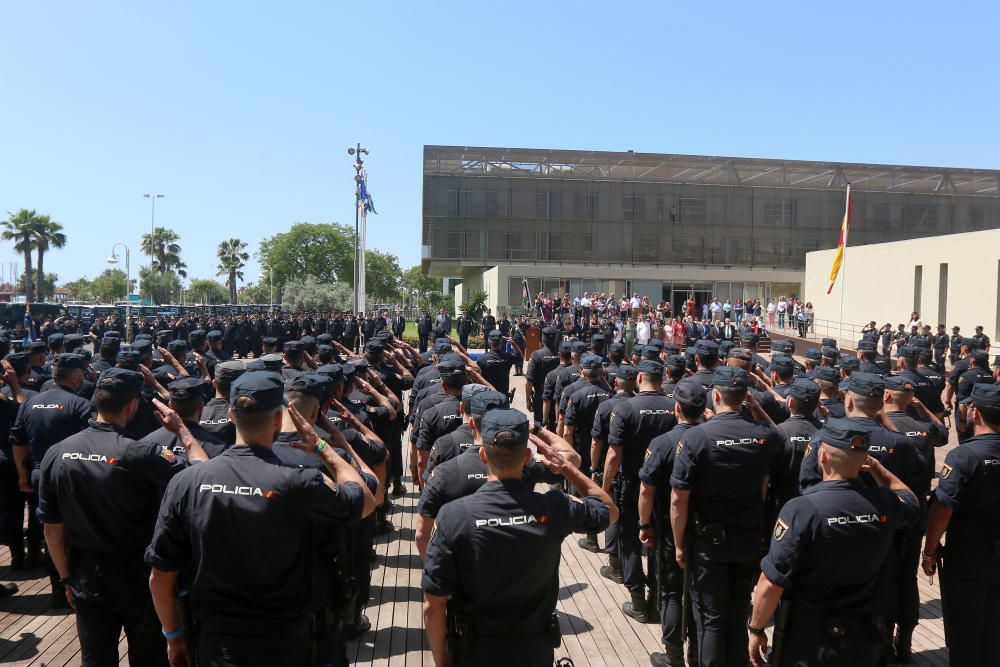 MLG 26/05/2016.-El delegado del Gobierno en Andalucía, Antonio Sanz, el vicepresidente de Diputación Francisco Salado, el comisario general de Seguridad Ciudadana, Florentino Villabona, el jefe superior de Policia de Andalucia Oriental, Jose Luis Cerviño y el responsable de la jefatura de las Unidades de Intervención Policia, Jose Miguel Ruiz, asisten al homenaje a la V Unidad de Intervención Policial.-ALEX ZEA.