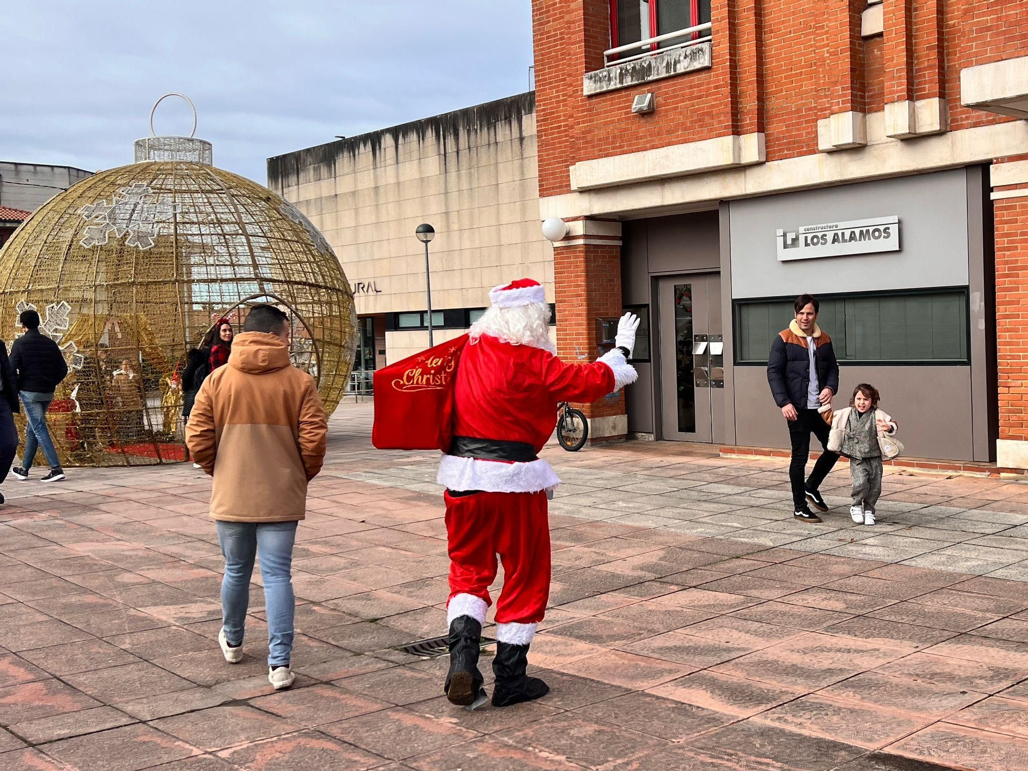 La Fresneda celebró la tarde de Nochebuena con Papá Noel