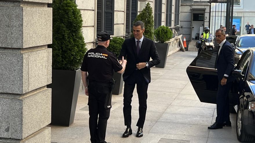 El president del govern espanyol, Pedro Sánchez, arribant al Congrés dels Diputats