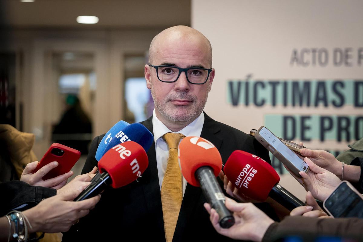 El delegado del gobierno en la Comunidad de Madrid, Francisco Martín Aguirre, durante el acto de reconocimiento a 53 mujeres víctimas del Patronato de la Mujer, en el Auditorio Nacional, a 20 de marzo de 2026, en Madrid (España)