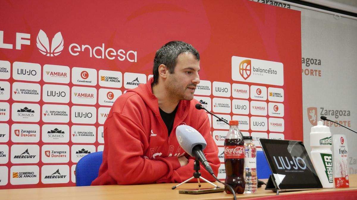 Cantero, durante una rueda de prensa