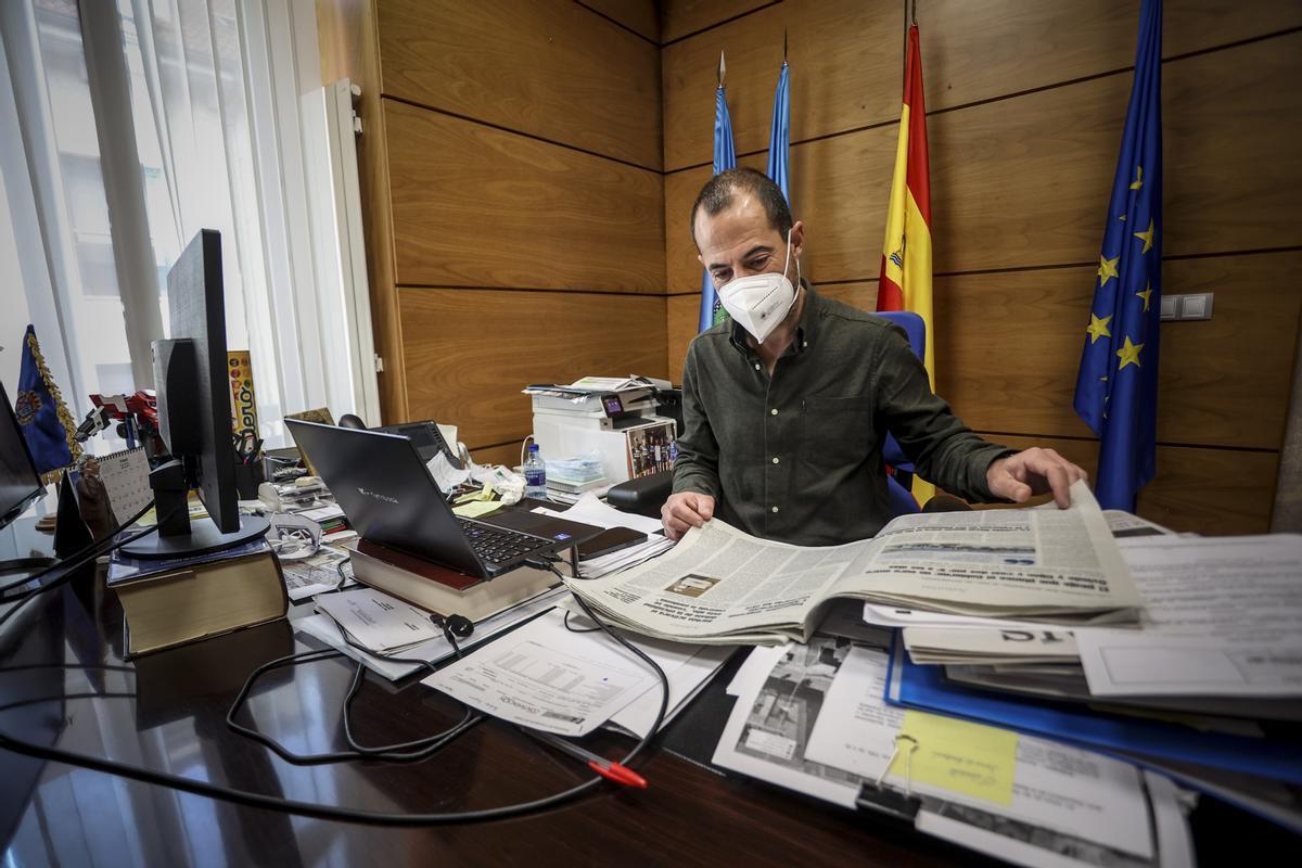 Ángel García, en su despacho.