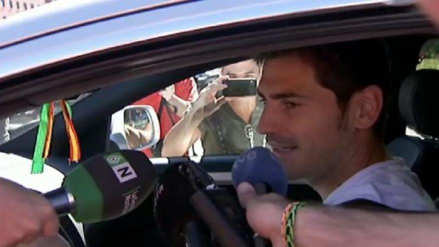 Iker Casillas: &quot; Ha sido un golpe y se ha descartado todo&quot;