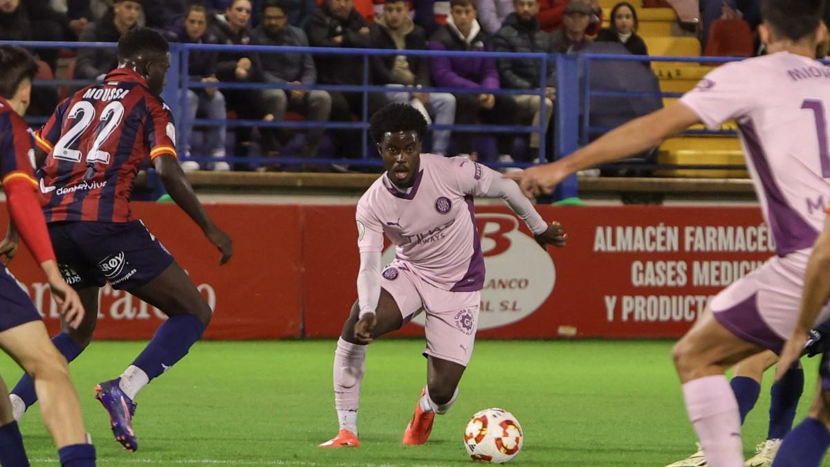 Misehouy, uno de los últimos futbolistas del Girona en caer lesionado