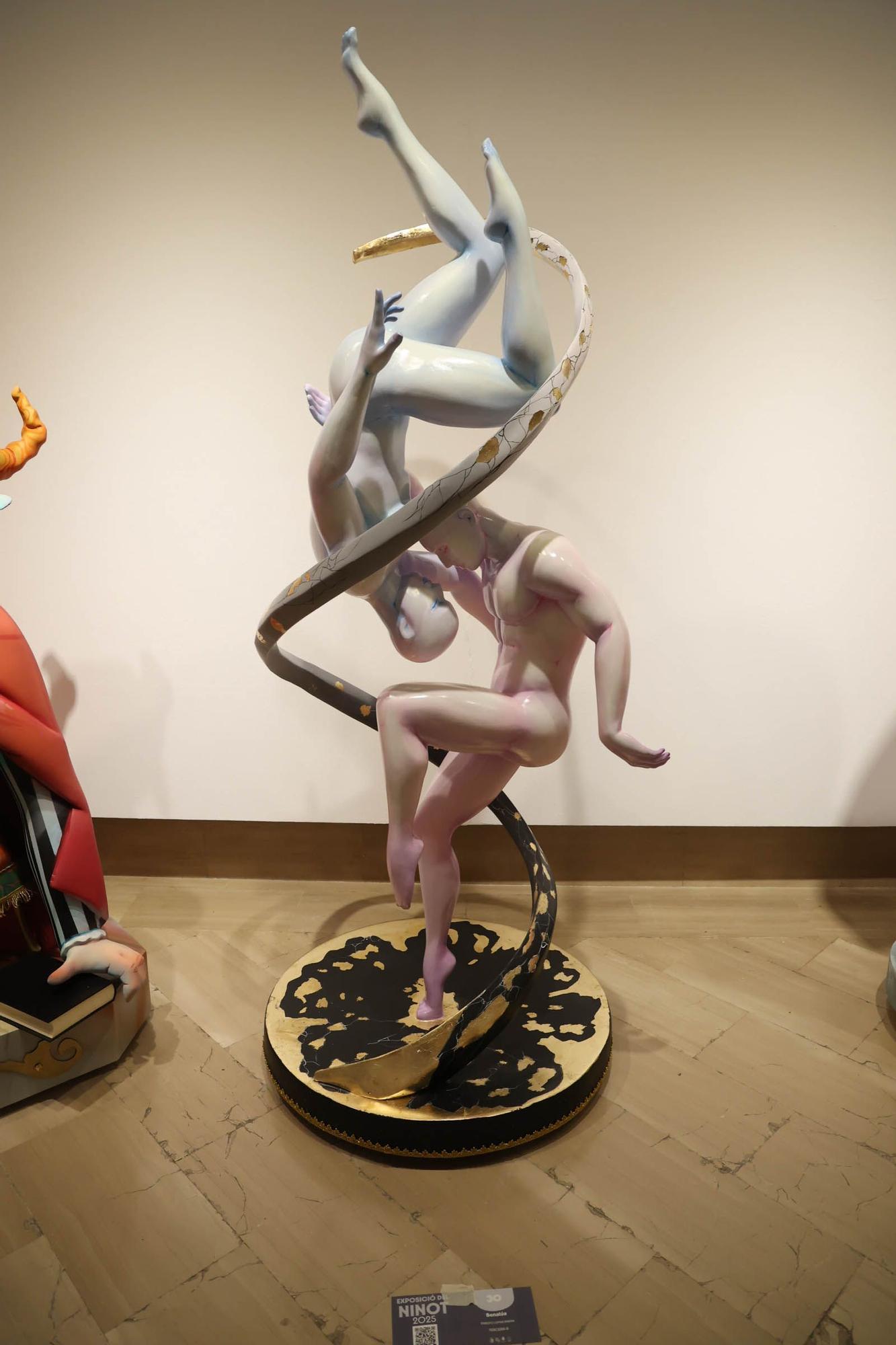 Exposición del Ninot adulto de las hogueras 2025