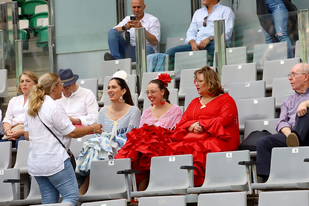 Las imágenes de la afición en el Córdoba CF - Badajoz