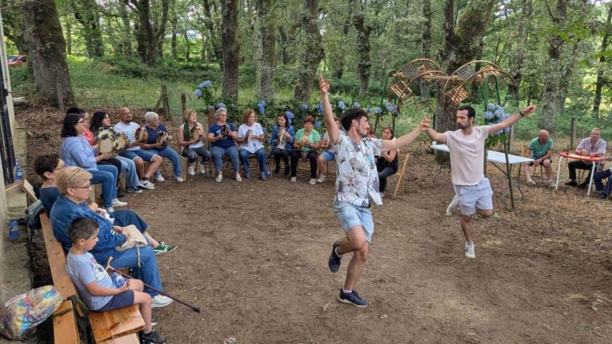 Música y canto de raíz en el XIII Serán de Botos