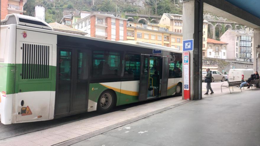 Valdés amplia la conectividad entre la costa y el interior: este será el recorrido de la nueva línea de autobús