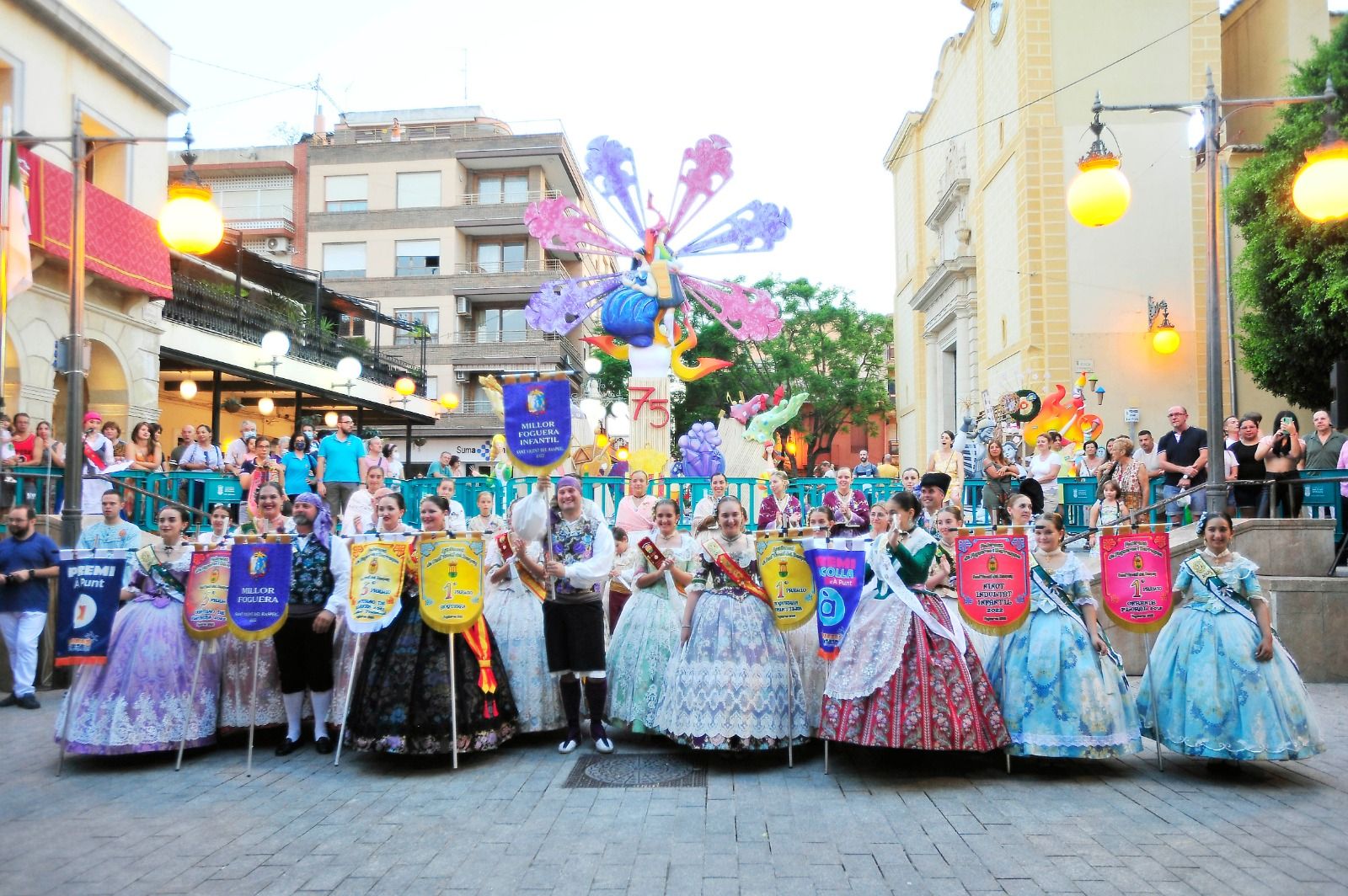 San Vicente calienta las Hogueras