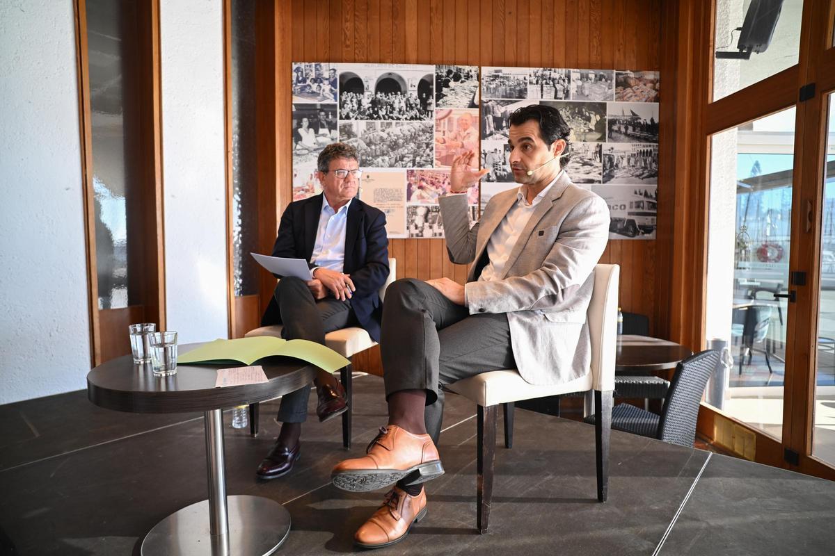 Foro Proyectando Vega Baja en el Club Naútico de Torrevieja