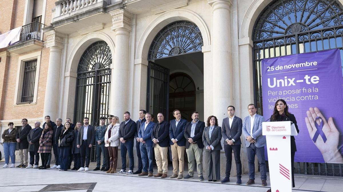 Lectura del manifiesto por el 25N en la Diputación