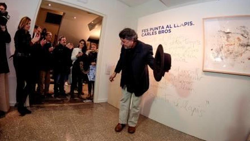 Carles Bros fa punta al llapis al Museu de l&#039;Empordà amb escultures i pintures