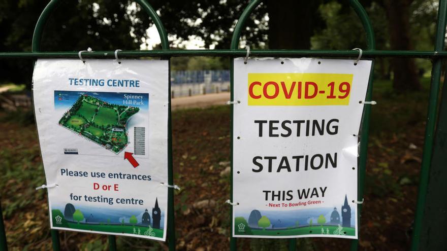 Consejos ante el Covid en un parque de Leicester.