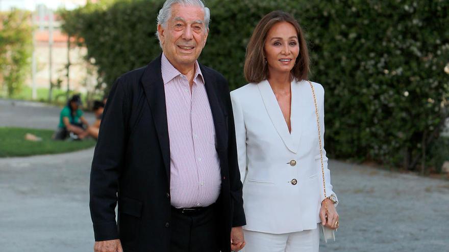 Mario Vargas Llosa e Isabel Preysler, ayer, en Madrid. | E.P.