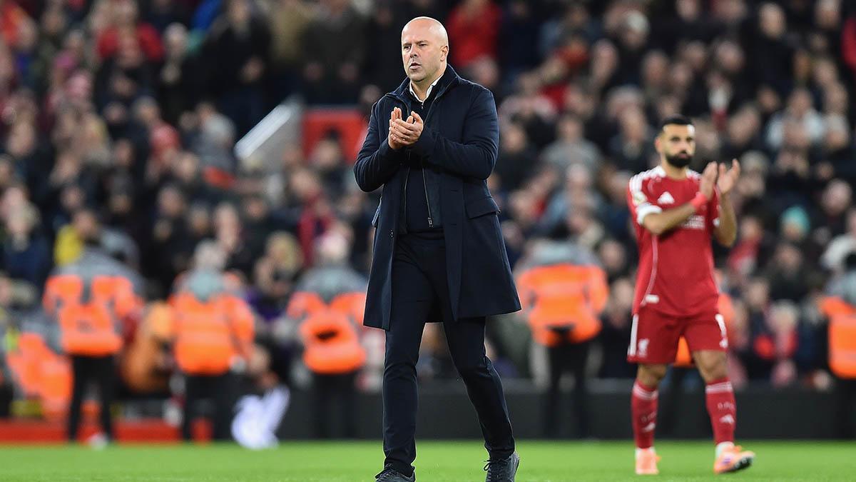 Arne Slot decepcionado tras la derrota del Liverpool ante el Nottingham Forest