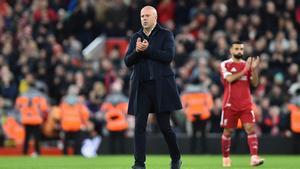 Arne Slot decepcionado tras la derrota del Liverpool ante el Nottingham Forest