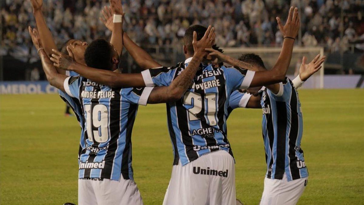 Gremio chocará con Palmeiras en cuartos de final