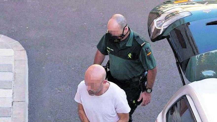 Ingresa en prisión el acusado de matar a su pareja en Adeje el pasado ...