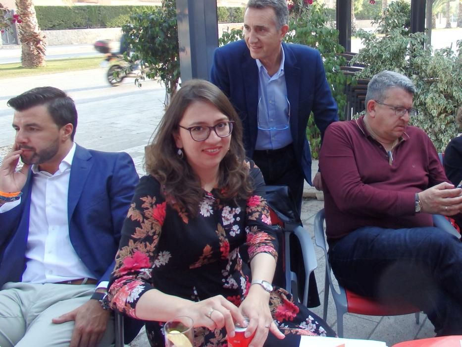 Café de Ciudadanos en la Playa de San Juan