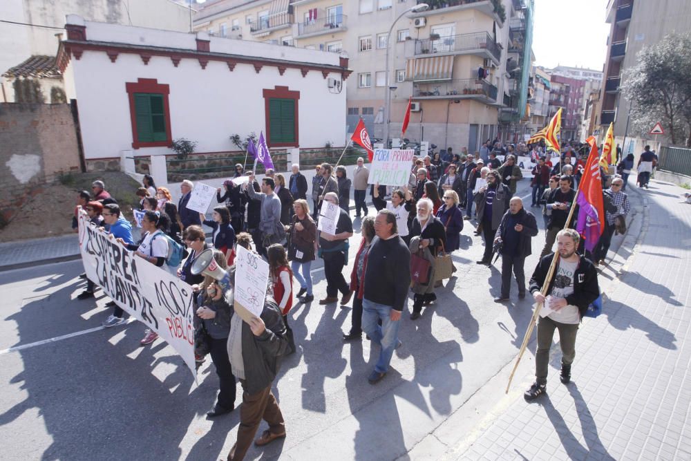 Manifestació a Blanes per demanar que "deixi de privatitzar-se" l''hospital