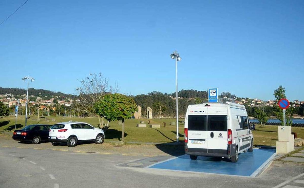 El área de autocaravanas, ubicada en A Seca, ya está rematada. // Rafa Vázquez