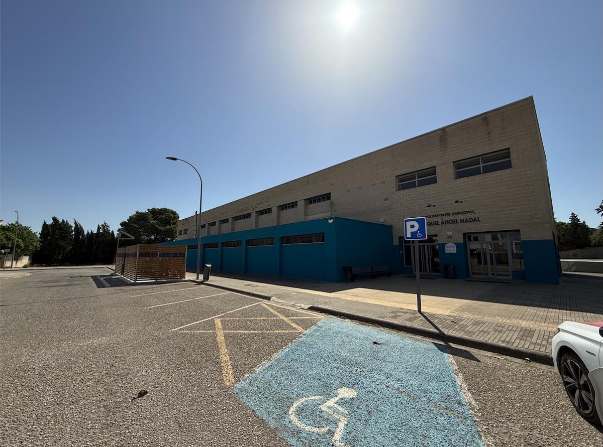 La área de aportación ubicada en el polideportivo Miquel Àngel Nadal.
