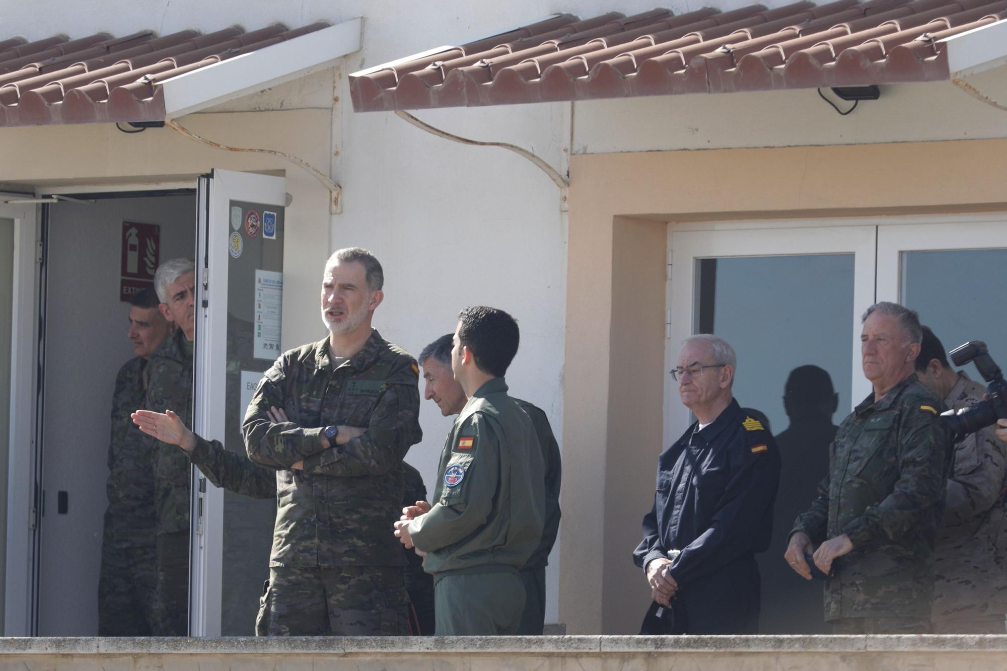 FOTOS | Rey Felipe supervisa unas prácticas militares que se celebran en Baleares