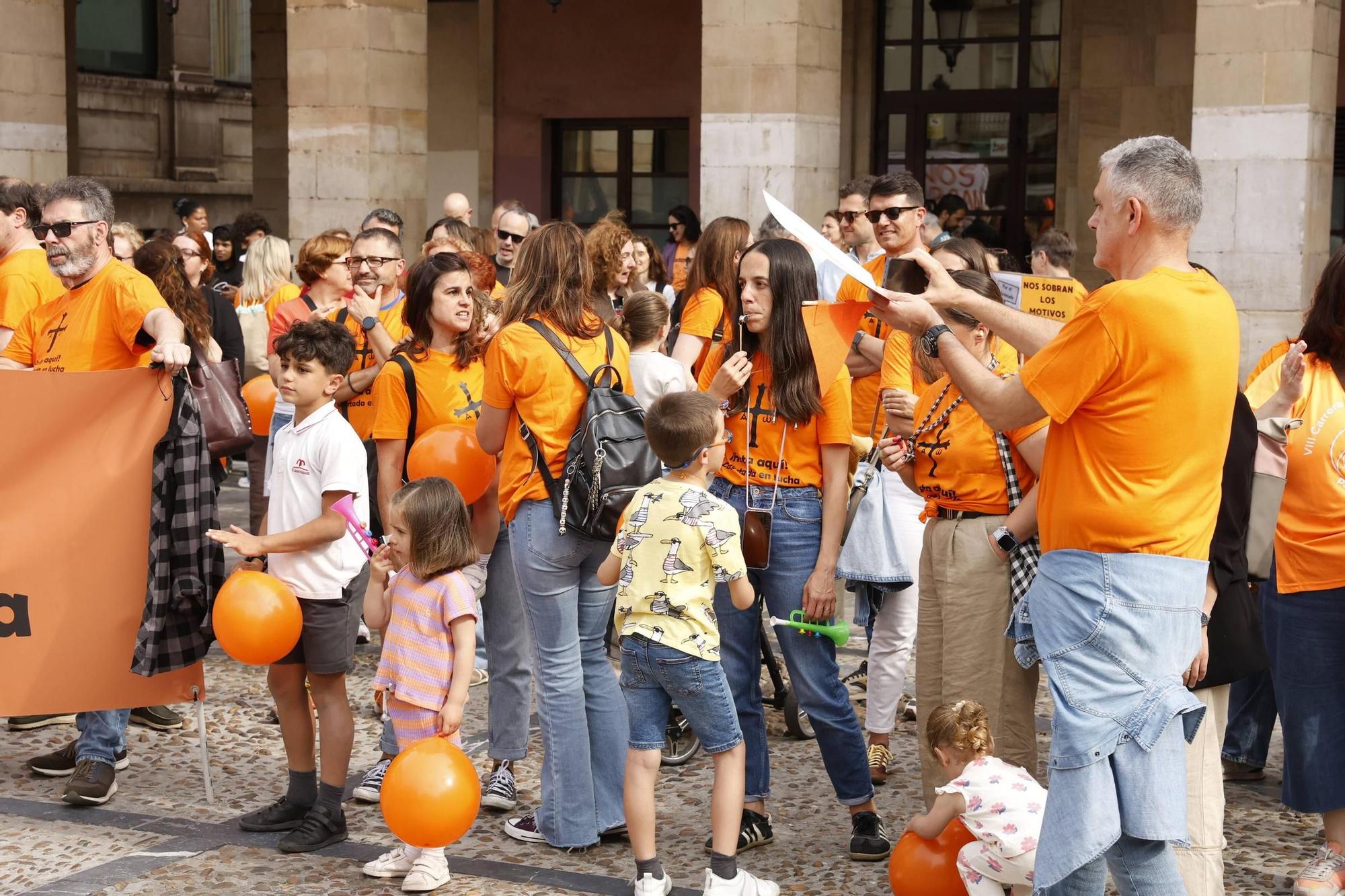 Así fue la gran concentración en Gijón por la educación concertada (en imágenes)