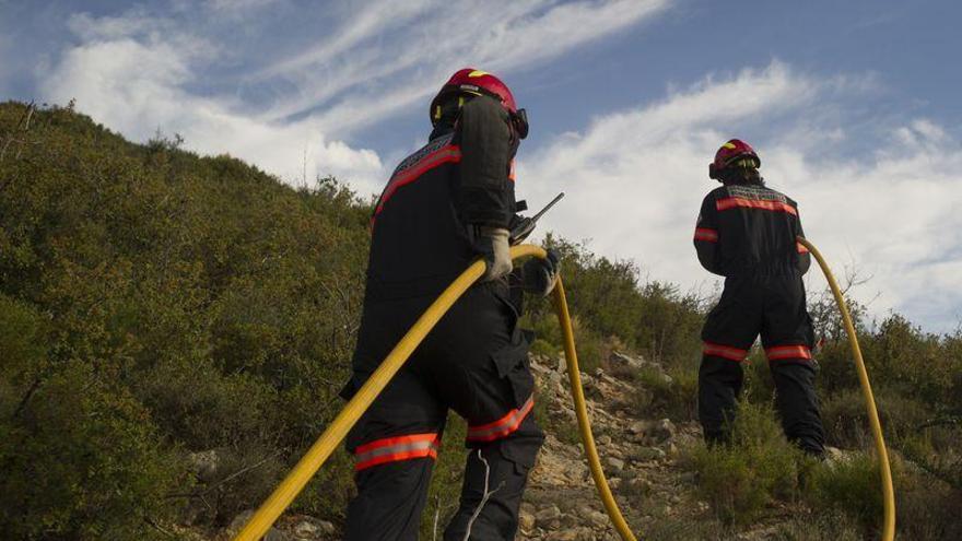 La Diputación invierte más de 180.000 euros para reforzar la seguridad de bomberos