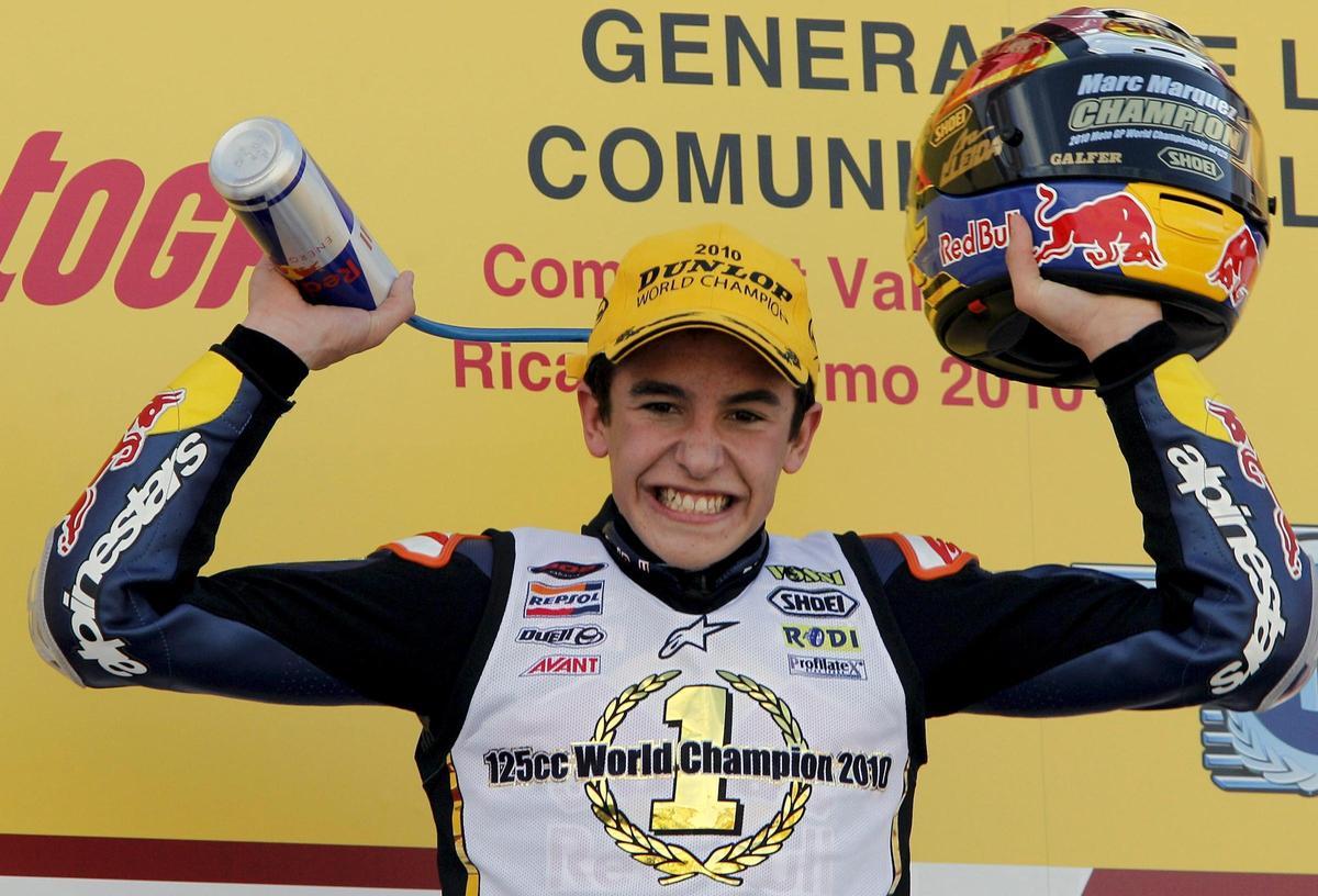 Marc Márquez en 2010, tras ganar su primer título en el Mundial, en la categoría de 125cc