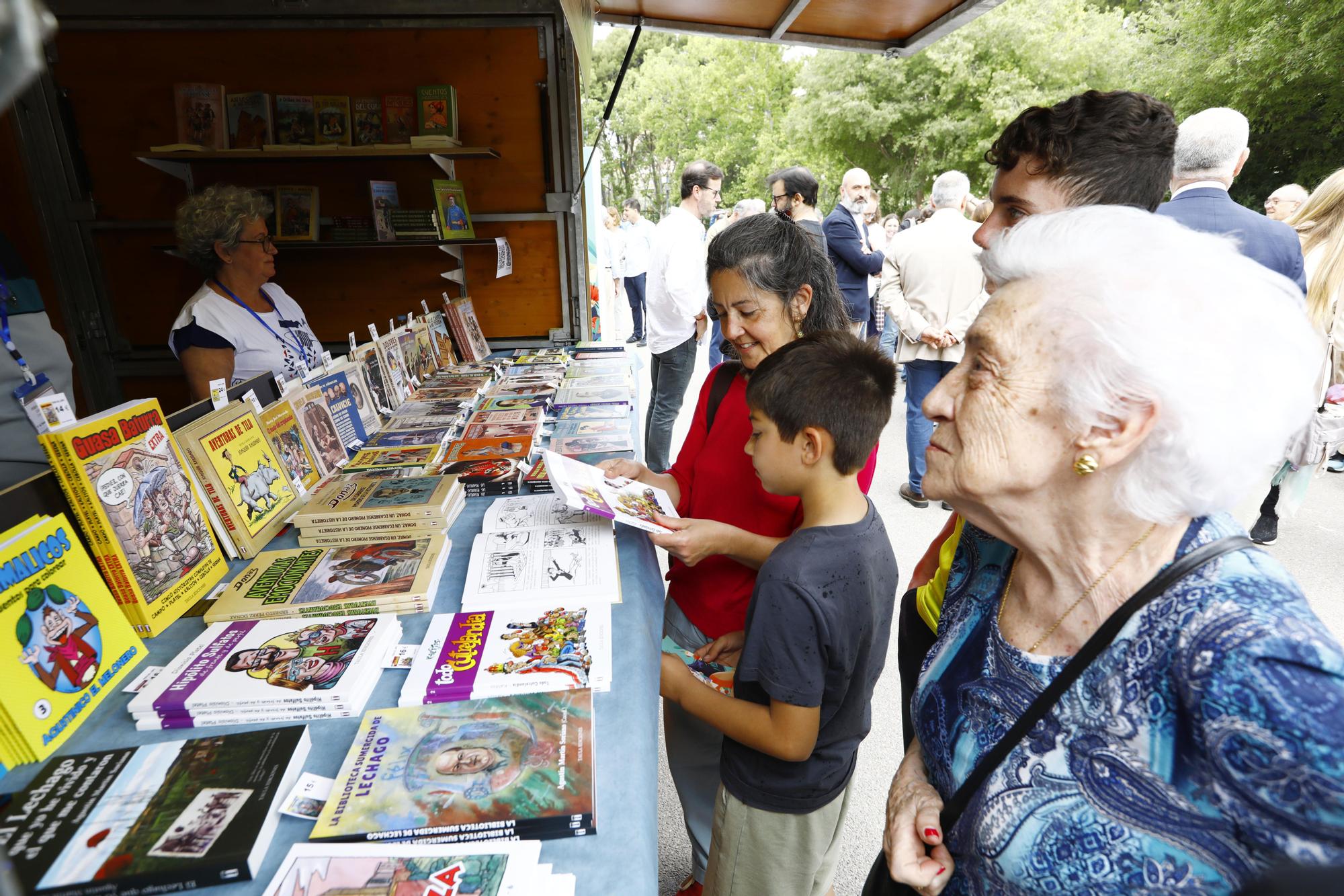 En imágenes | Inauguración de la Feria del Libro de Zaragoza