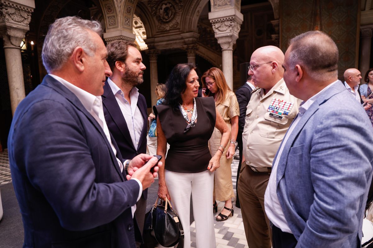 La BLET se presenta en Sevilla como proyecto tractor de inversiones