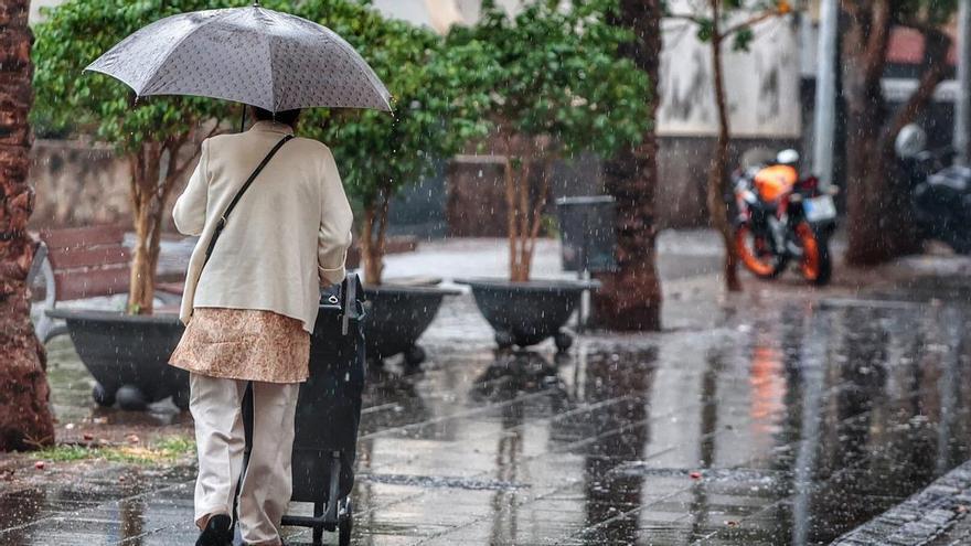 La lluvia llega a Canarias con la primavera: una DANA afectará al archipiélago con el cambio de estación
