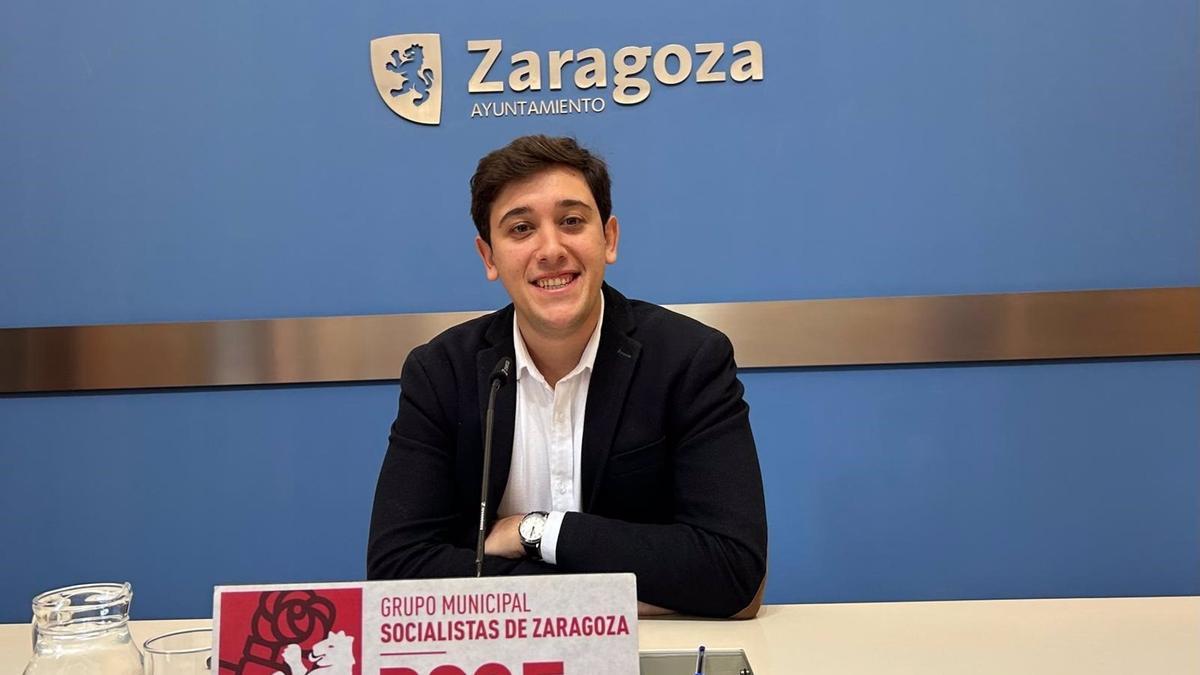El concejal del grupo municipal del PSOE Guillermo Ortiz